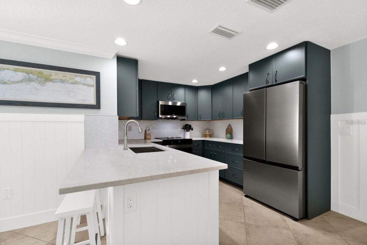 6201 Holmes Boulevard, Holmes Beach, FL 34217 Photo