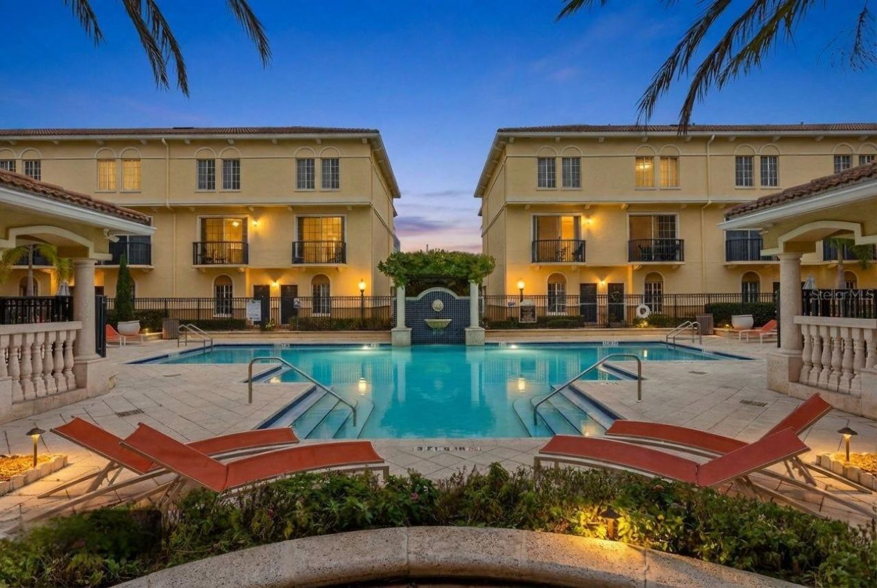 5246 Hampton Beach Place, Tampa, FL 33609 Main Photo