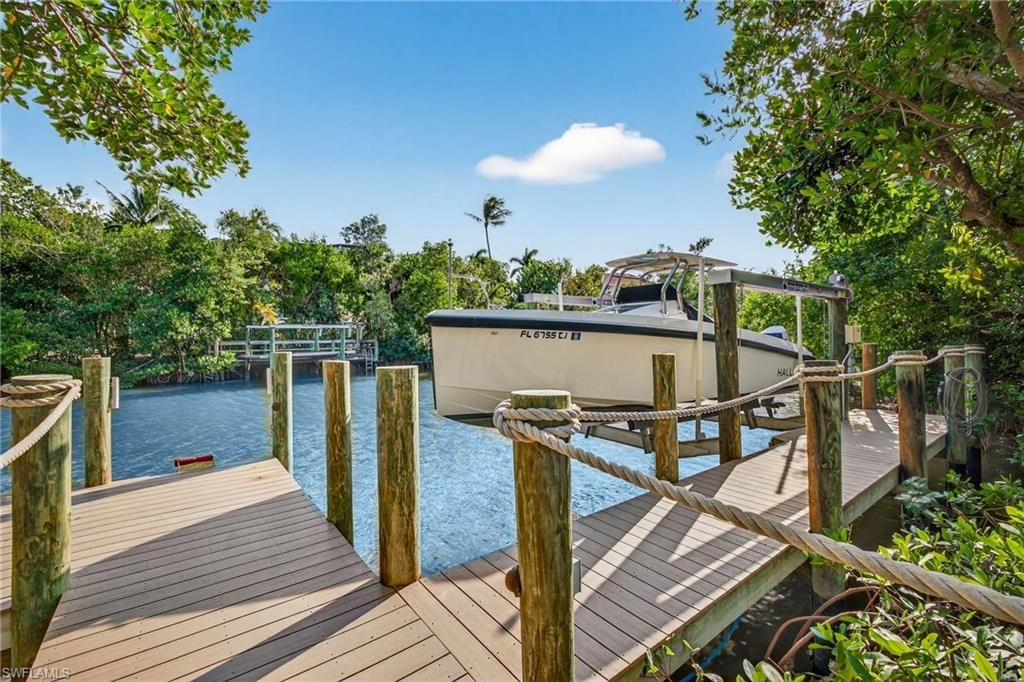699 Anchor Dr , Sanibel, FL 33957 Photo