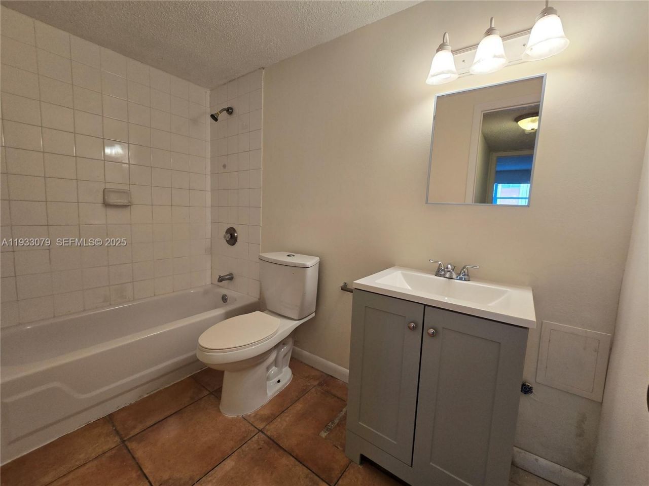 3600 NW 21st St, Unit 103, Lauderdale Lakes, FL 33311 Photo