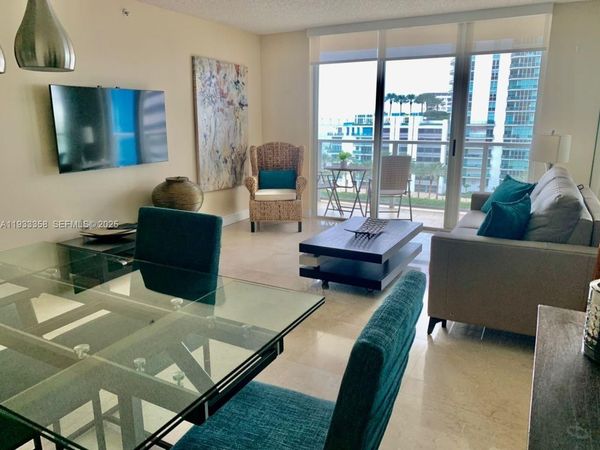 1155 Brickell Bay Dr, Unit 705, Miami, FL 33131