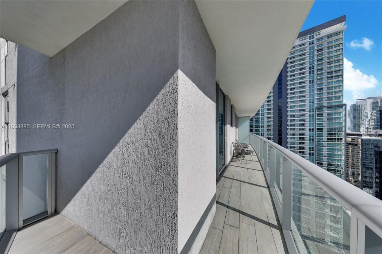 1100 S Miami Ave , Unit 2504, Miami, FL 33130 Photo