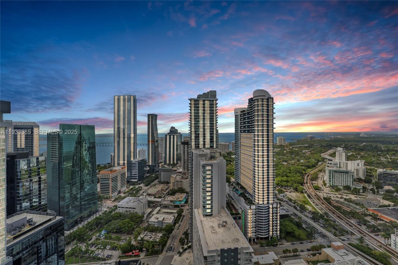 1100 S Miami Ave , Unit 2504, Miami, FL 33130 Photo