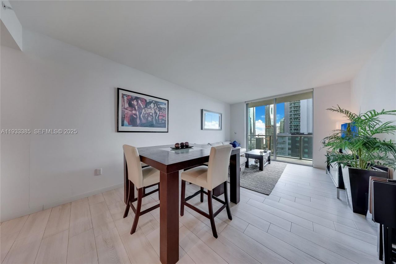1100 S Miami Ave , Unit 2504, Miami, FL 33130 Photo