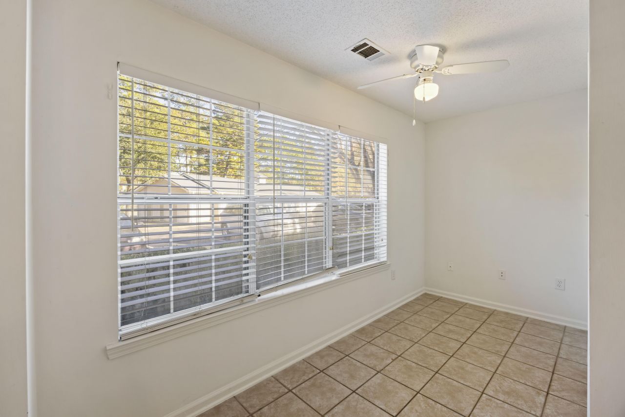 188 Midland Parkway Photo 17