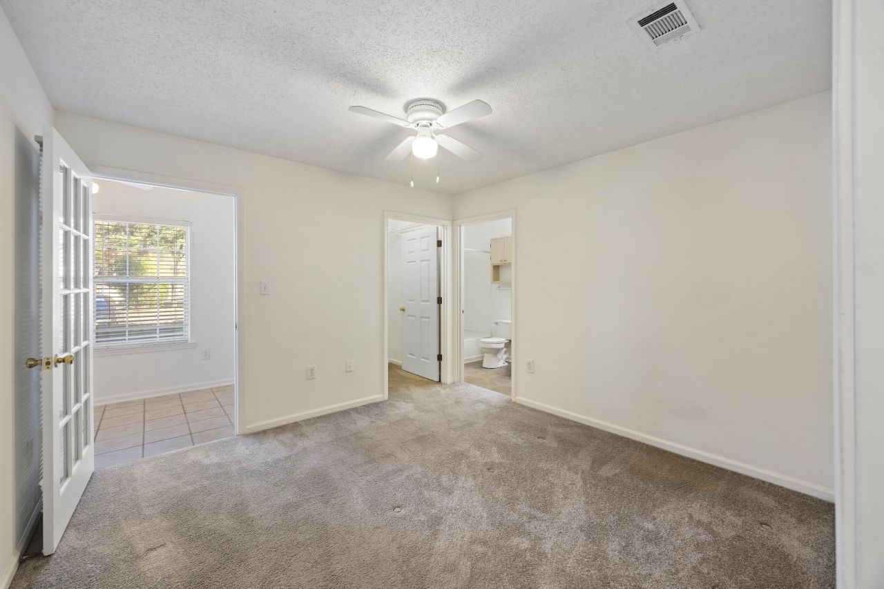 188 Midland Parkway Photo 19