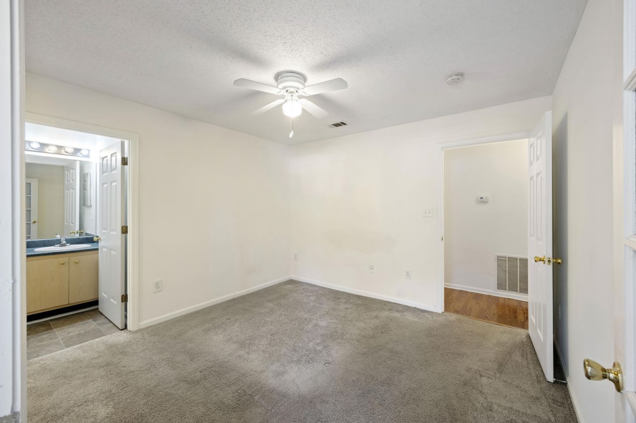 188 Midland Parkway Photo 20