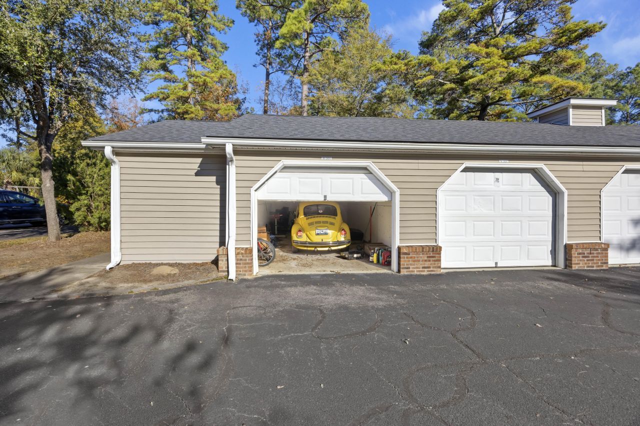 188 Midland Parkway Photo 30