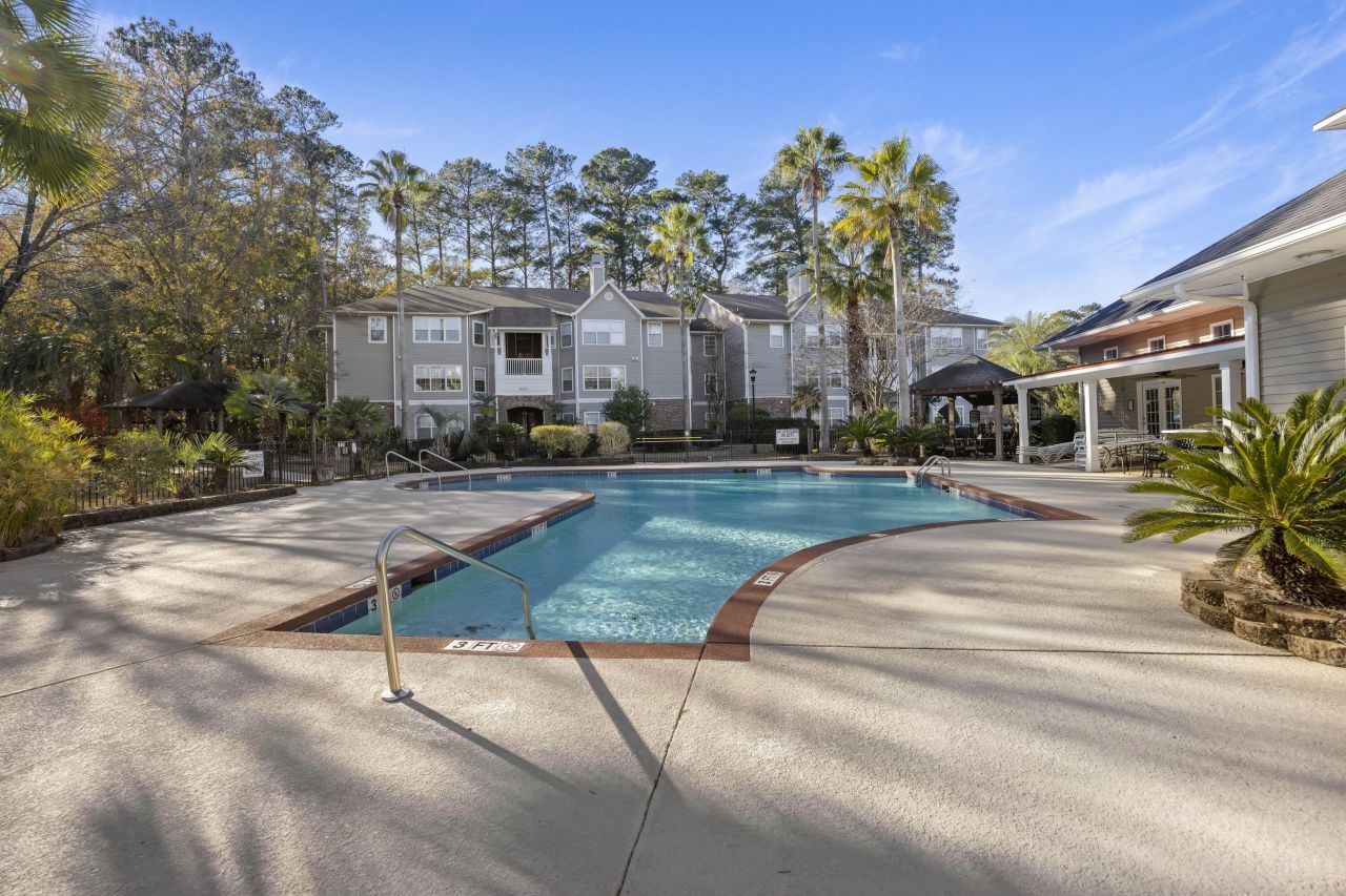 188 Midland Parkway Photo 31