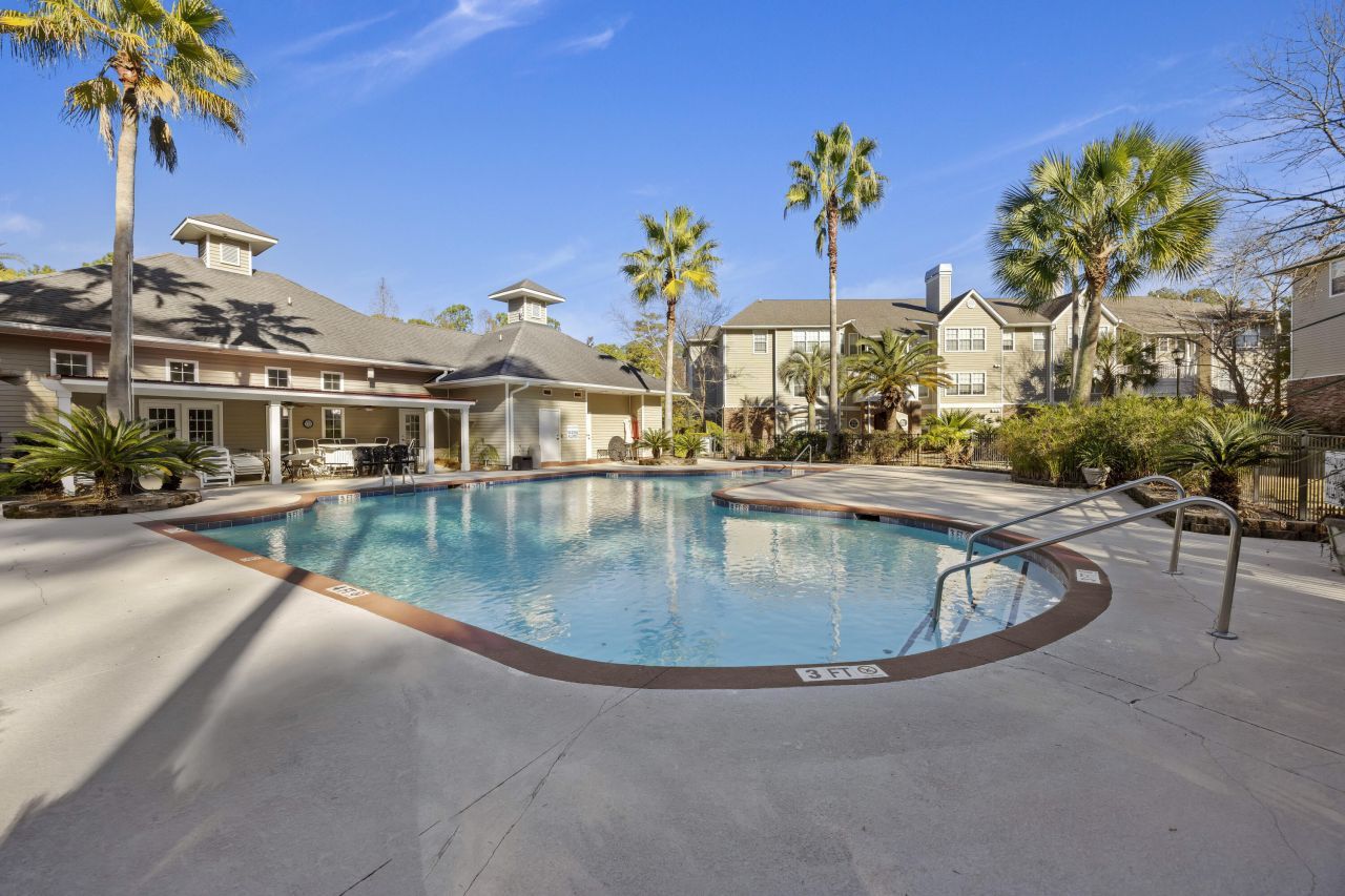 188 Midland Parkway Photo 32