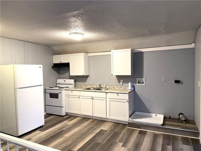 28 Christie Street, Akron, OH 44303 Photo 14