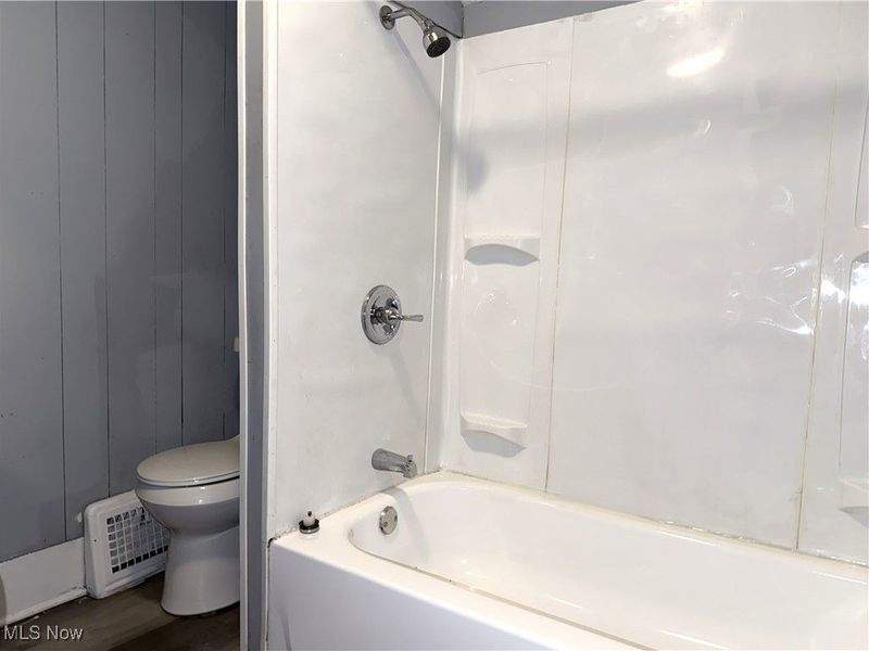 28 Christie Street, Akron, OH 44303 Photo 18