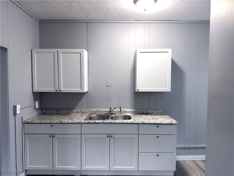 28 Christie Street, Akron, OH 44303 Photo 6