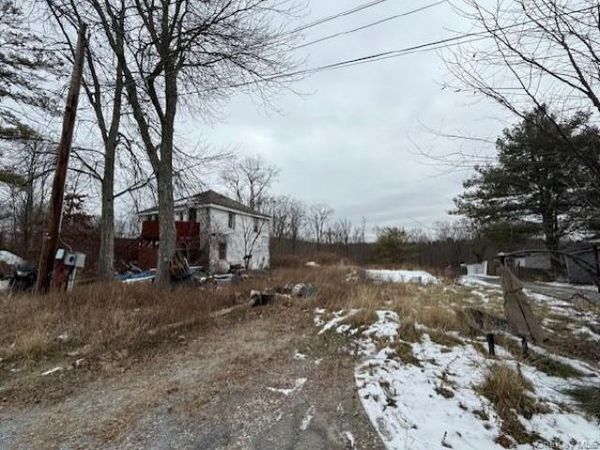 121 Cooper Road, Fishkill, NY 12524