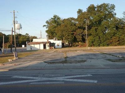 8609 Old State Road , Holly Hill, SC 29059