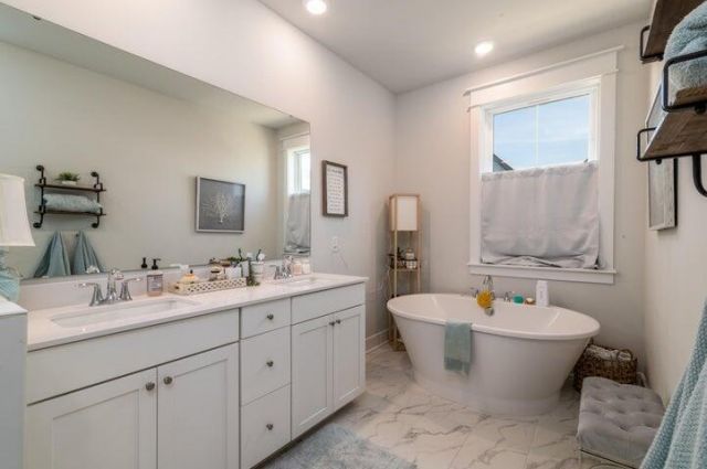 1512 Martel Street Photo 14