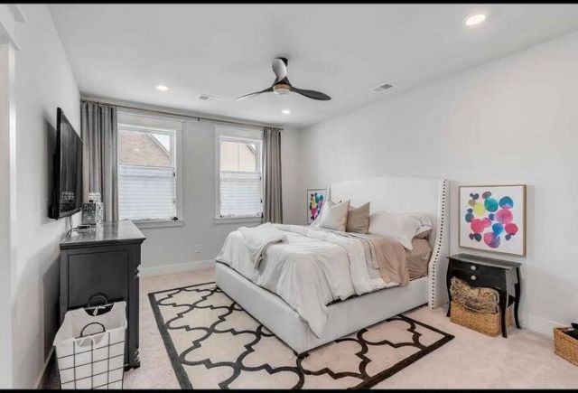 1512 Martel Street Photo 16