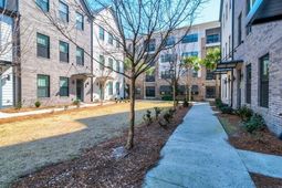 1512 Martel Street photo 4