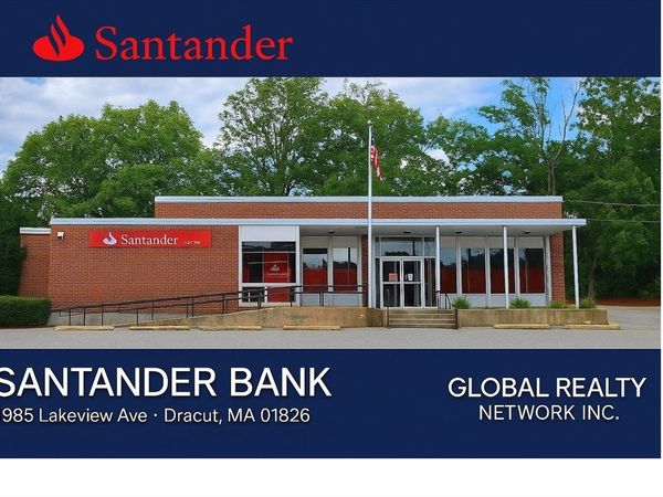 1995 Lakeview Ave, Dracut, MA 01826