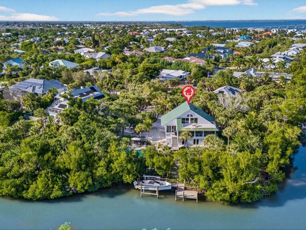 699 Anchor Dr, Sanibel, FL 33957