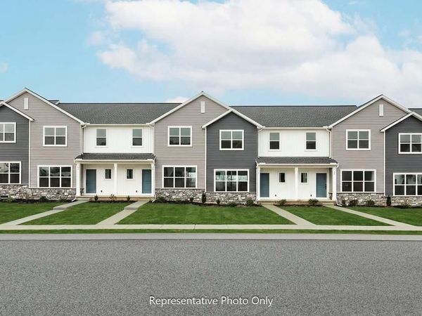 36 N CONIFER DRIVE, ELIZABETHTOWN, PA 17022