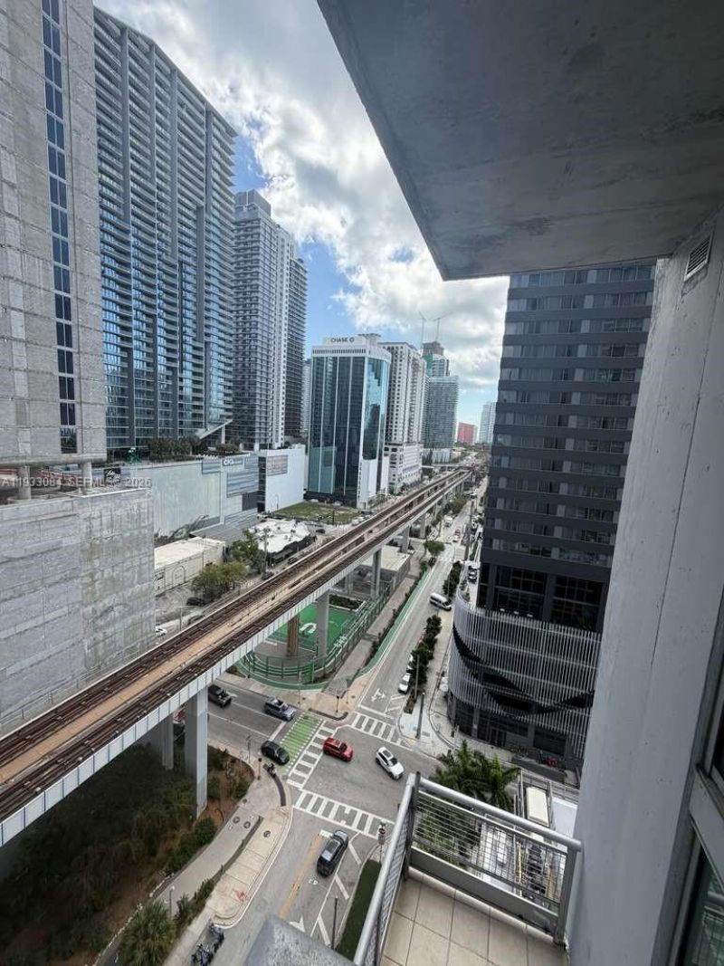 690 SW 1st Ct, Unit 1724, Miami, FL 33130 Photo