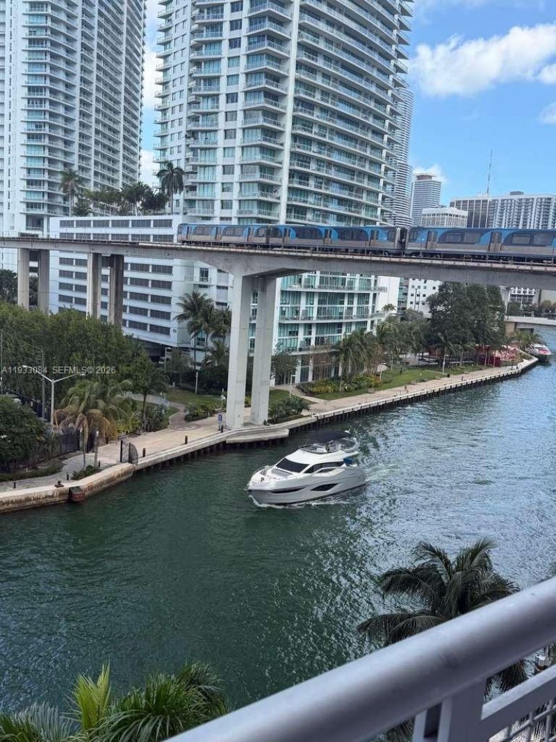 690 SW 1st Ct, Unit 1724, Miami, FL 33130 Photo