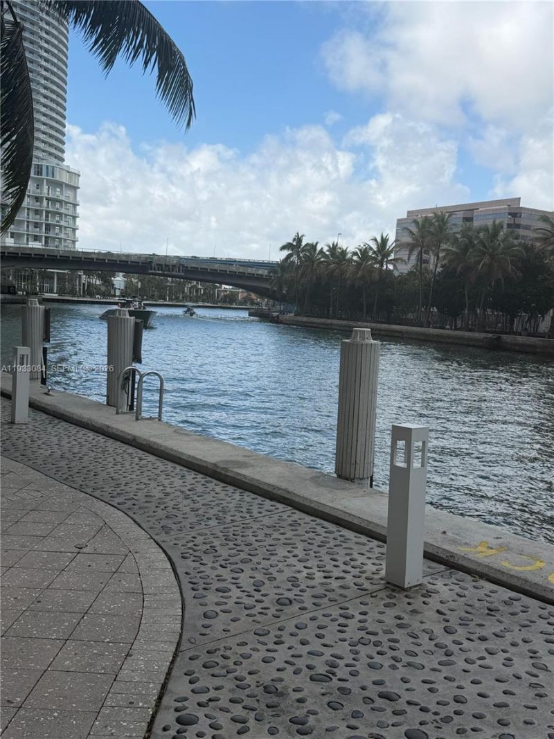 690 SW 1st Ct, Unit 1724, Miami, FL 33130 Photo