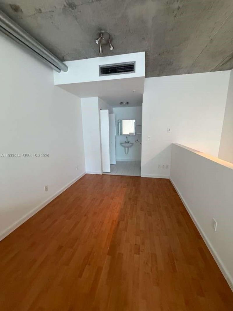 690 SW 1st Ct, Unit 1724, Miami, FL 33130 Photo