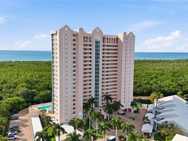 6101 Pelican Bay BLVD, Unit 805, NAPLES, FL 34108
