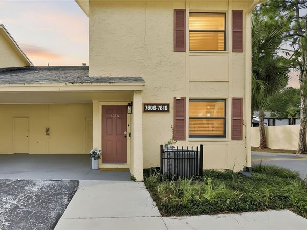 7616 LA MESITA COURT, Unit 7616, TAMPA, FL 33615