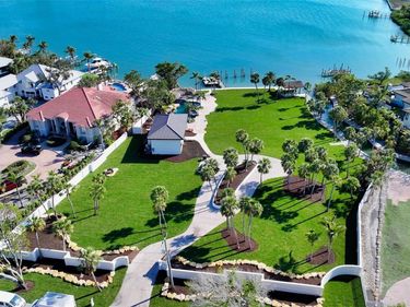 684 FREELING DRIVE, SARASOTA, FL 34242