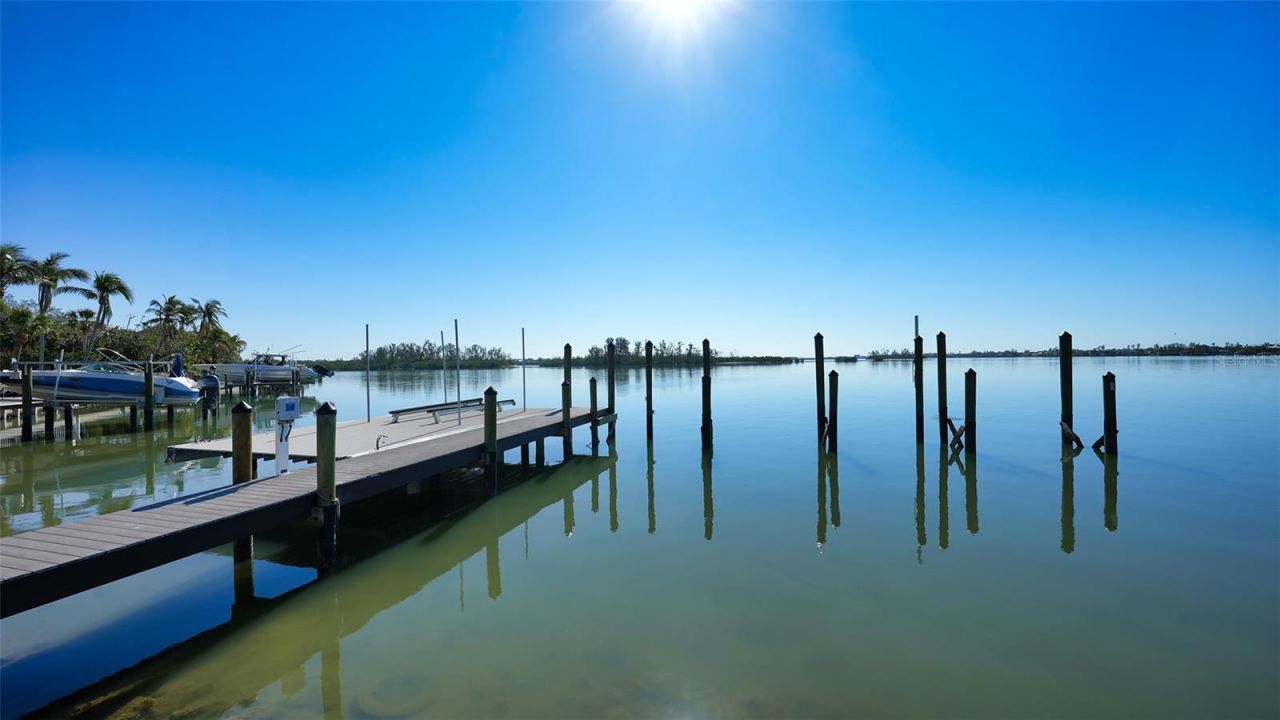 684 Freeling Drive, Sarasota, FL 34242 Photo