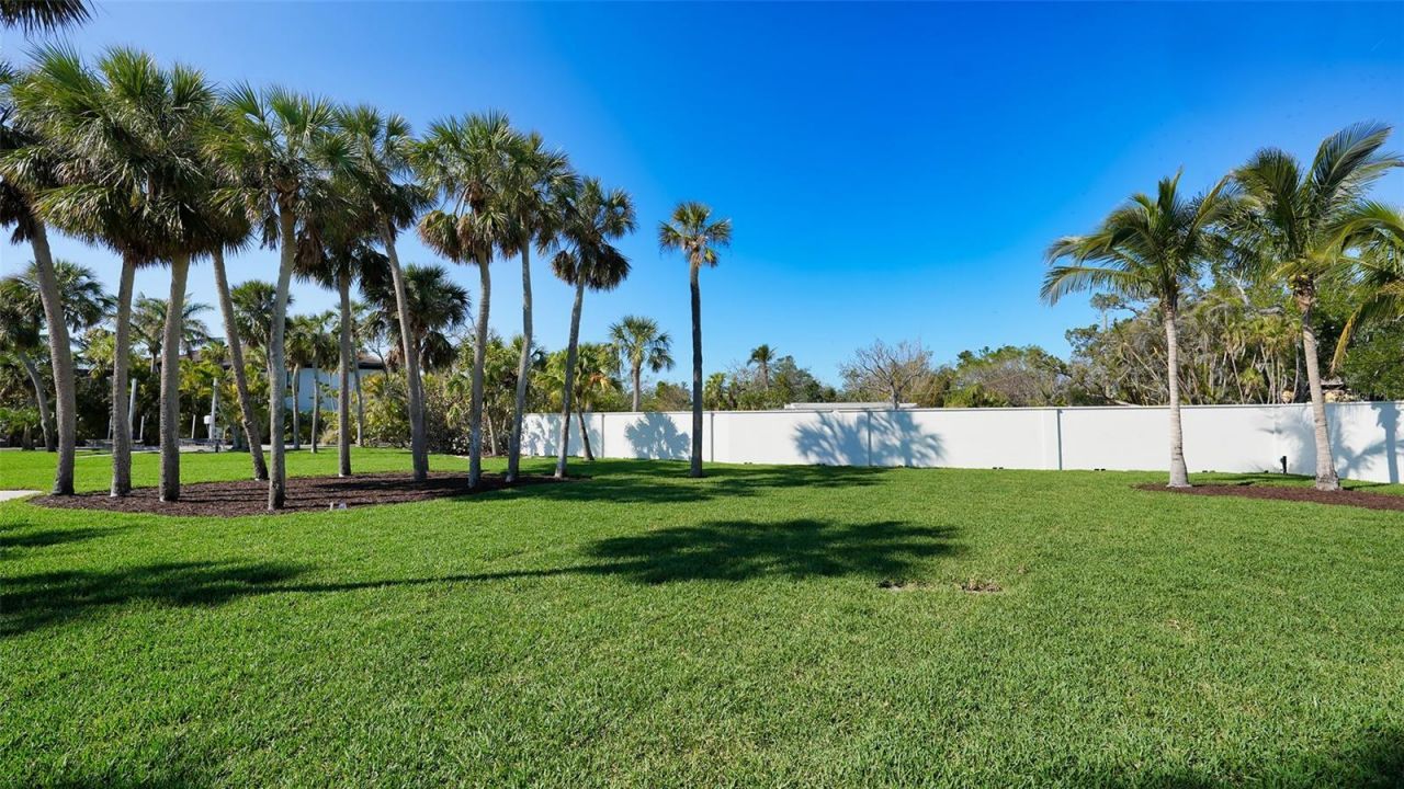 684 Freeling Drive, Sarasota, FL 34242 Photo
