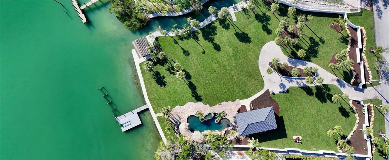 684 Freeling Drive, Sarasota, FL 34242 Photo