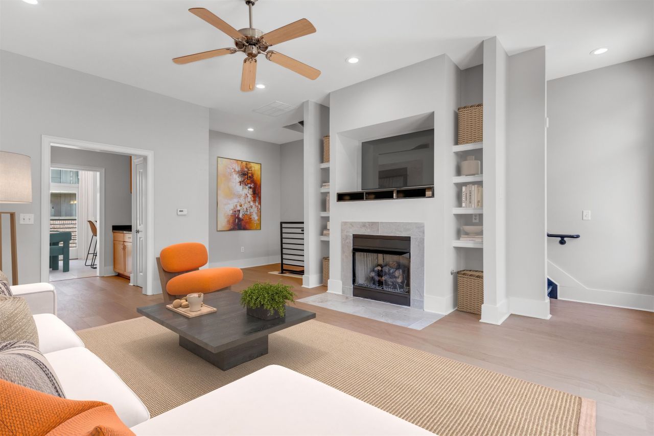 621 Denmark Dr, Unit 201, Memphis, TN 38103 Main Photo