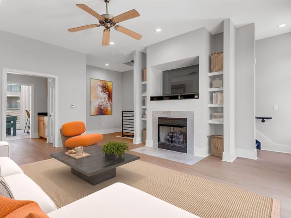 621 DENMARK DR, Unit 201, Memphis, TN 38103