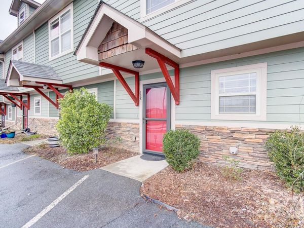 15 Lees Creek Road, Unit K, Asheville, NC 28806