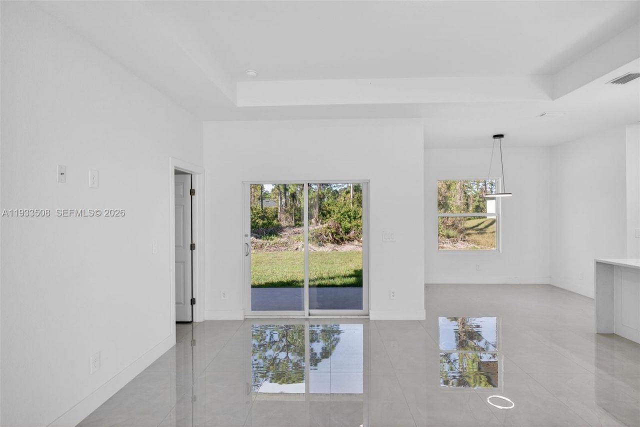 220 Lomax Ave, Lehigh Acres, FL 33974 Photo