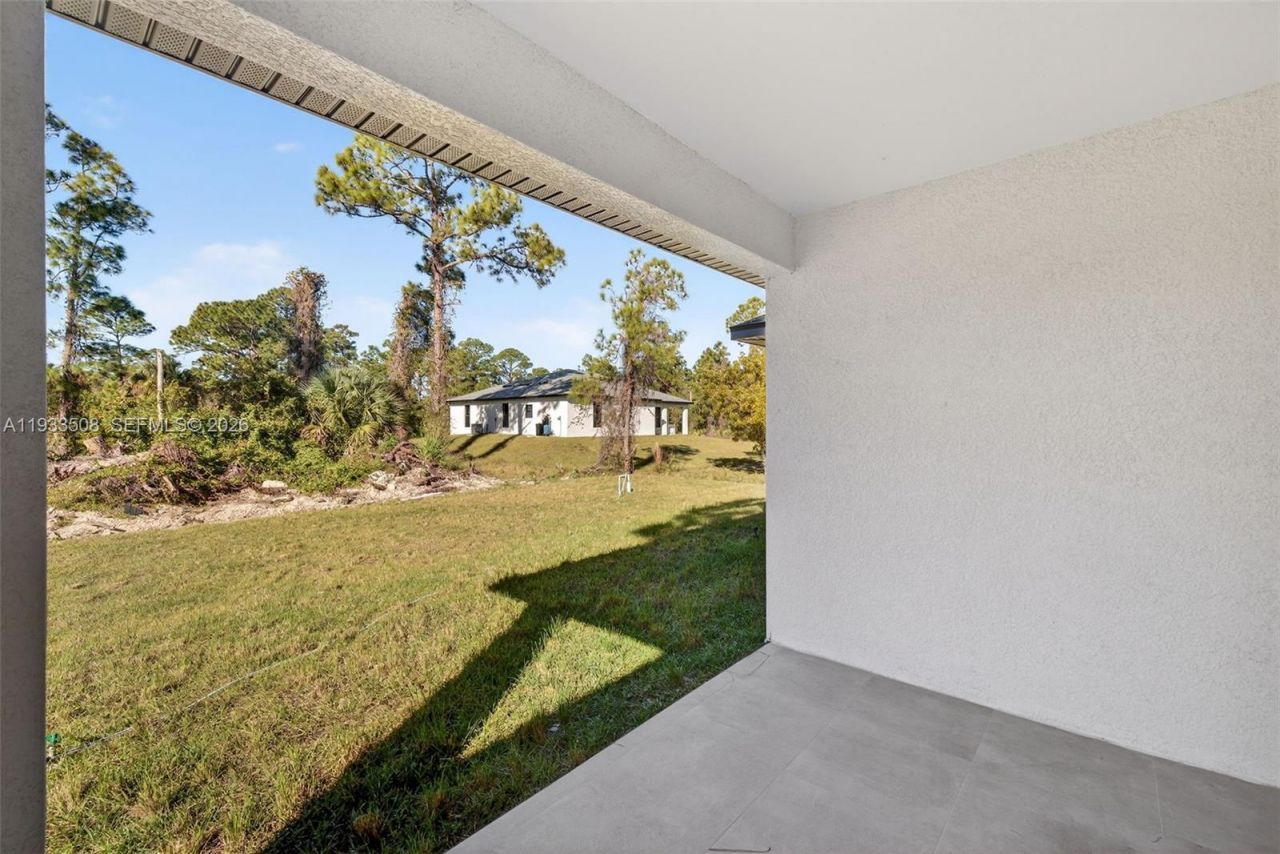 220 Lomax Ave, Lehigh Acres, FL 33974 Photo