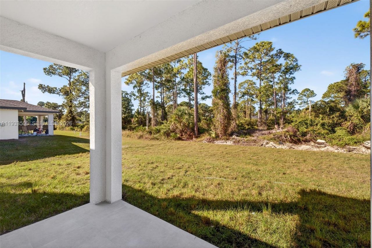 220 Lomax Ave, Lehigh Acres, FL 33974 Photo