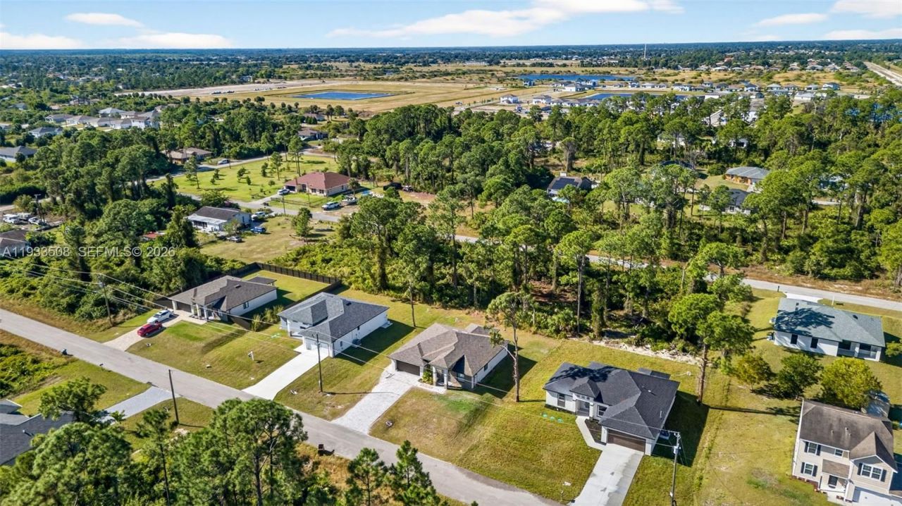 220 Lomax Ave, Lehigh Acres, FL 33974 Photo