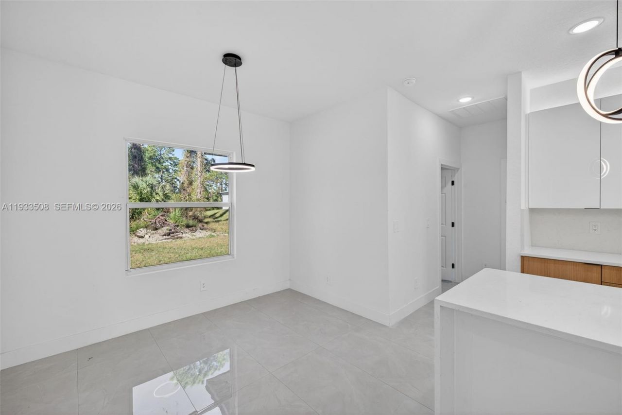 220 Lomax Ave, Lehigh Acres, FL 33974 Photo