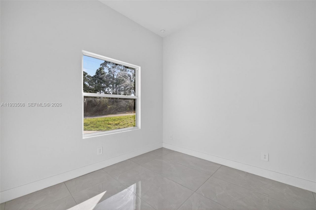 220 Lomax Ave, Lehigh Acres, FL 33974 Photo