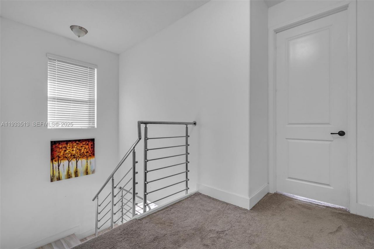 3332 W 95th Ter, Hialeah, FL 33018 Photo