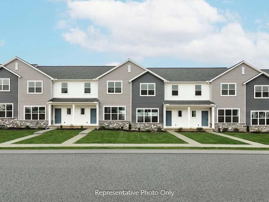 40 N Conifer Drive, Elizabethtown, PA 17022 Main Photo