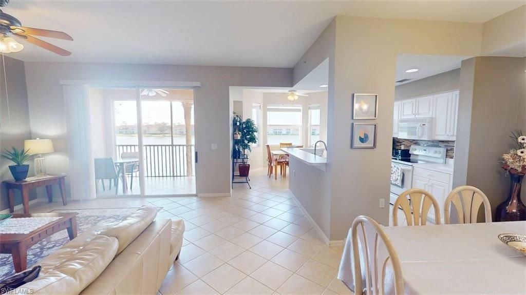 2730 Cypress Trace Cir, Unit 2828, Naples, FL 34119 Photo