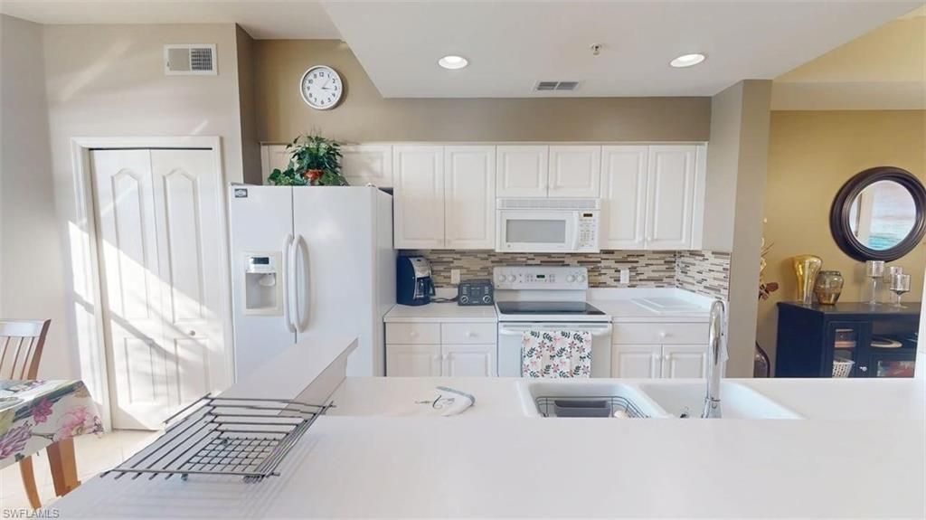 2730 Cypress Trace Cir, Unit 2828, Naples, FL 34119 Photo