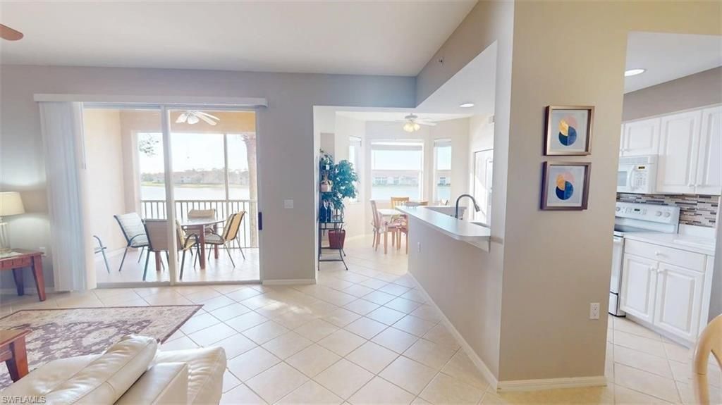 2730 Cypress Trace Cir, Unit 2828, Naples, FL 34119 Photo