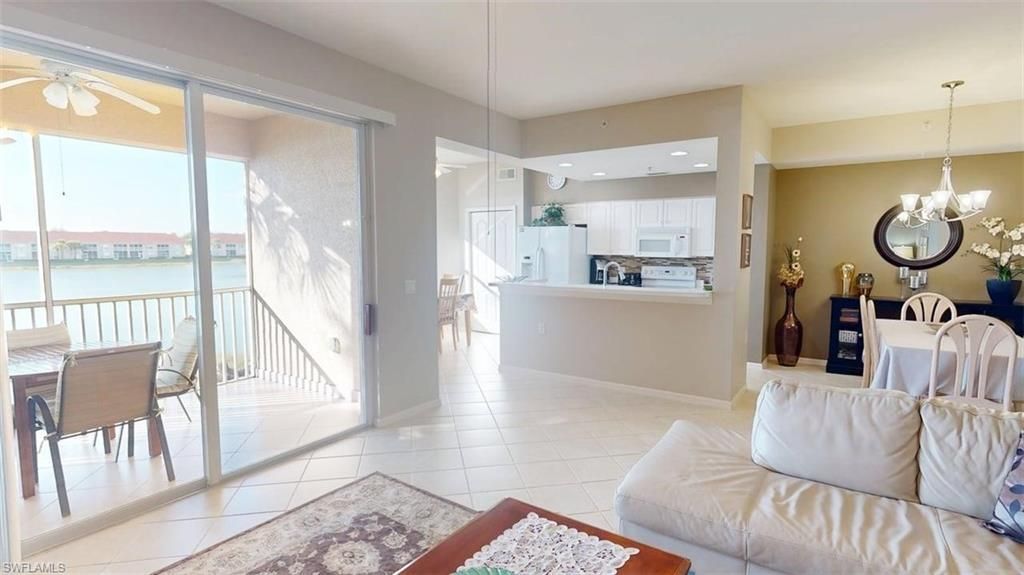 2730 Cypress Trace Cir, Unit 2828, Naples, FL 34119 Photo
